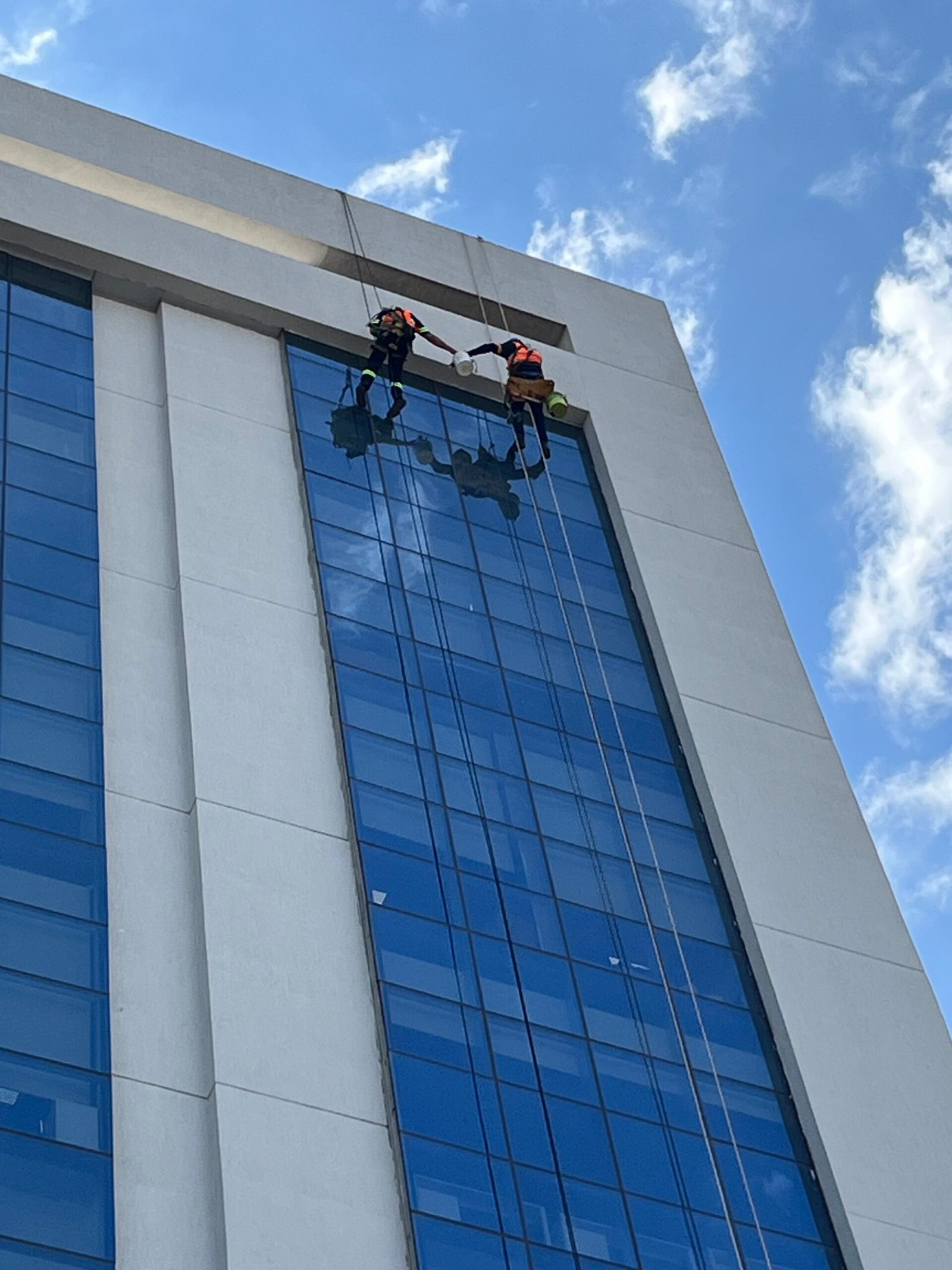Servicio de limpieza de ServiHouse en San Lorenzo, Paraguay